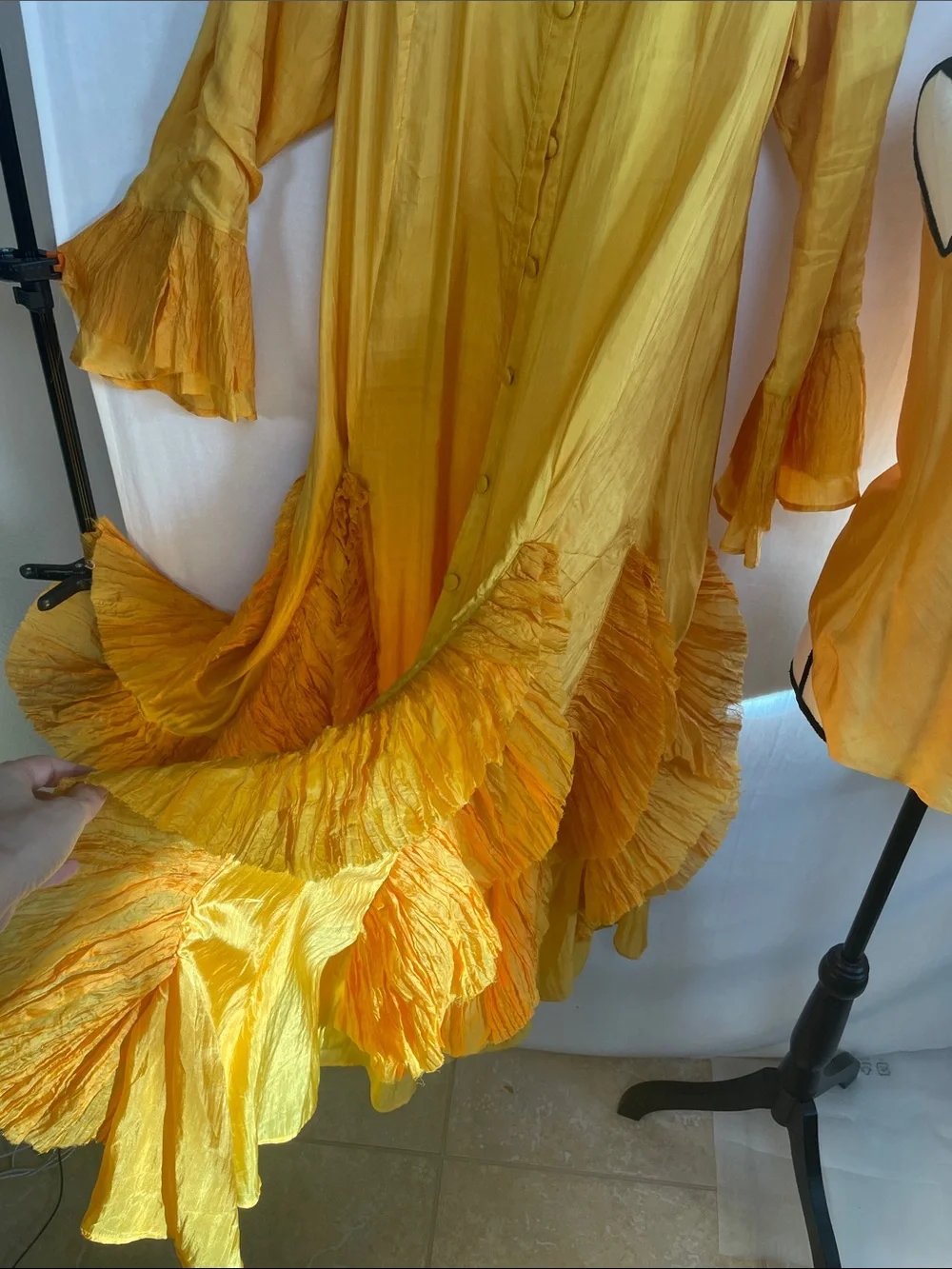 100 % silk 3 pc ruffle Sabina Bach Palm Desert CA dress bell sleeve tank pants